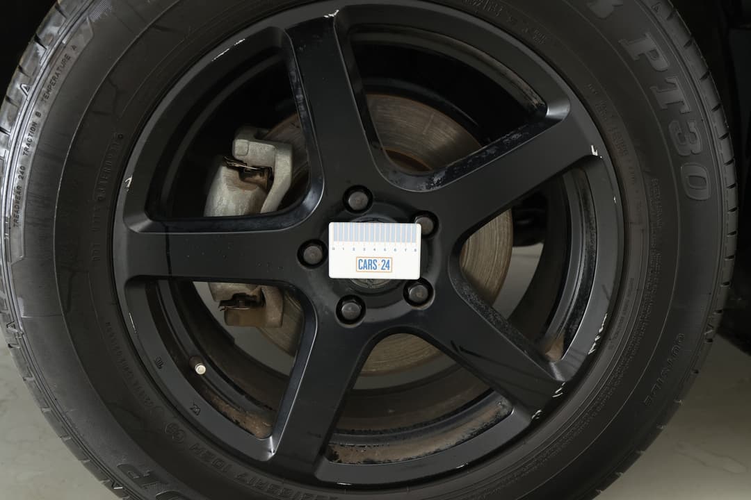 2017 Nissan X-trail St-l (FWD), Automatic, 109609 km, Wheels Rim Rear RHS Gutter Rash