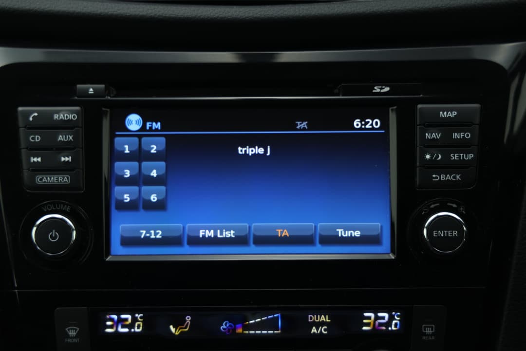 2017 Nissan X-trail St-l (FWD), Automatic, 109609 km, Infotainment System