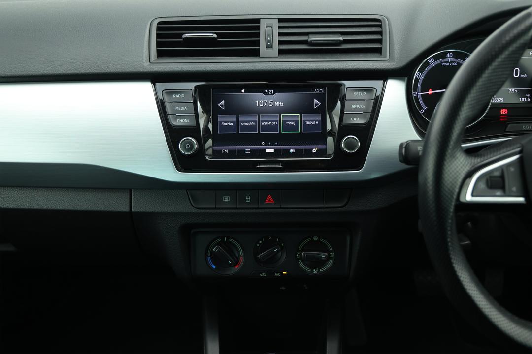 2019 SKODA Fabia 81 Tsi, Automatic, 66379 km, Center Console