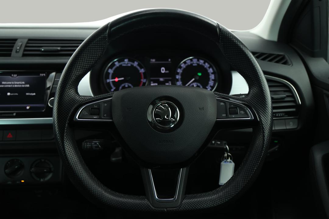 2019 SKODA Fabia 81 Tsi, Automatic, 66379 km, Steering Wheel Close-up