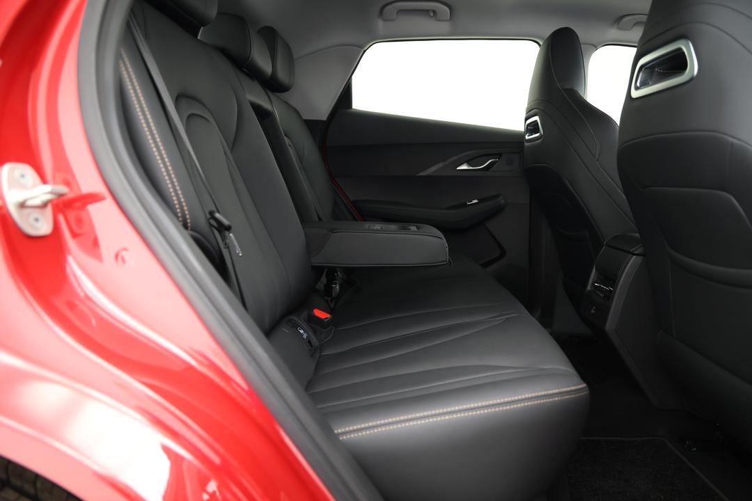2025 Chery C5 Ultimate, Automatic, 4412 km, Right Side Rear Door Cabin View