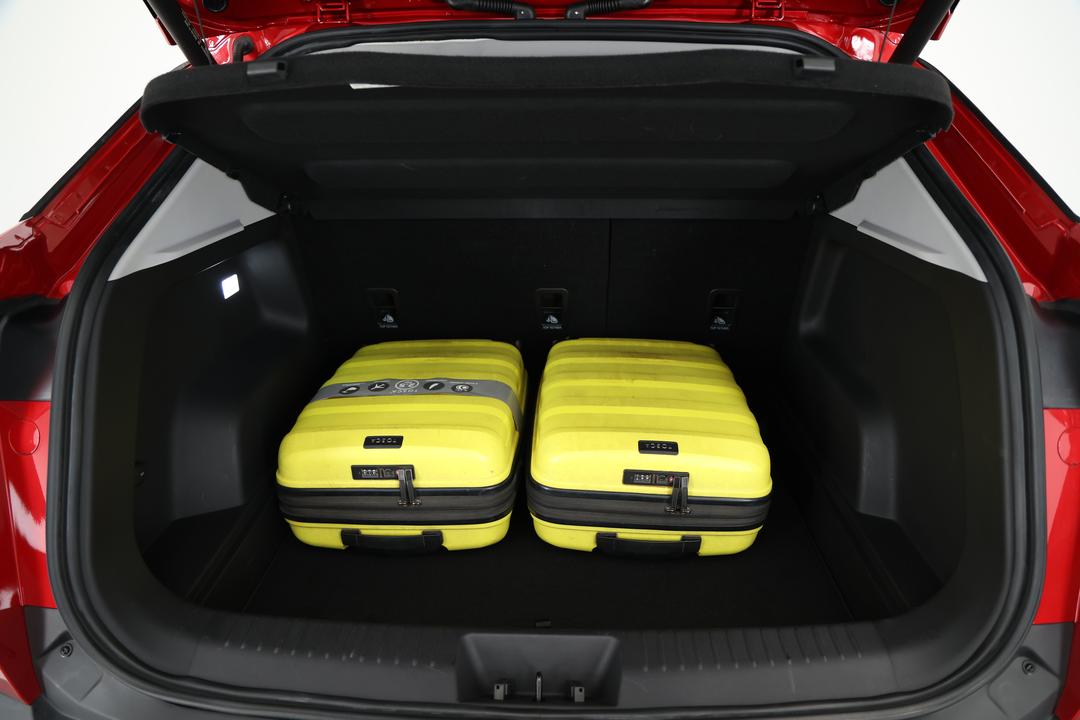 2025 Chery C5 Ultimate, Automatic, 4412 km, Boot Inside View with Luggage