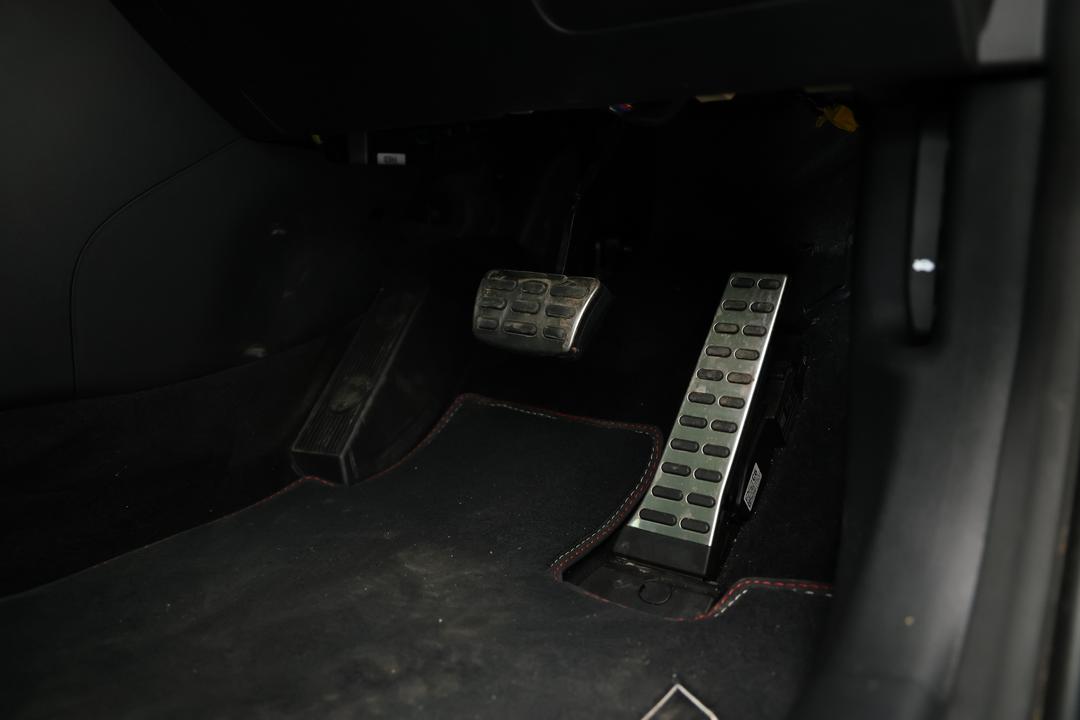 2025 Hyundai Tucson Premium N Line Hybrid (AWD), Automatic, 32535 km, Pedals and Footmat
