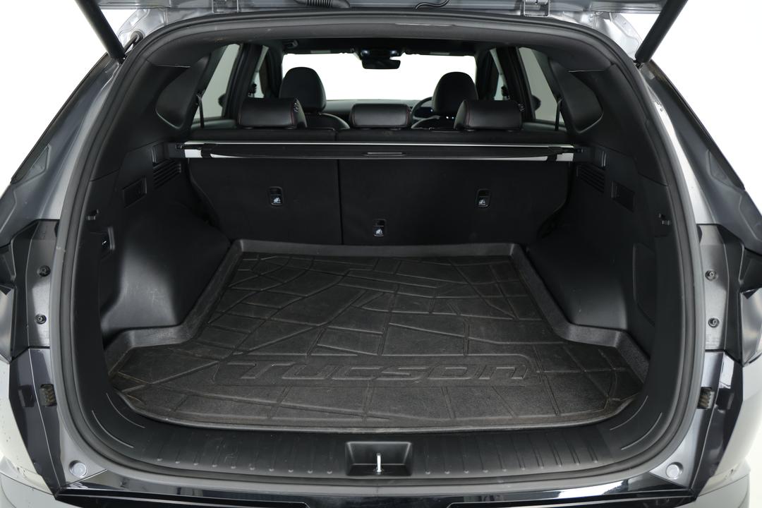 2025 Hyundai Tucson Premium N Line Hybrid (AWD), Automatic, 32535 km, Boot Inside View