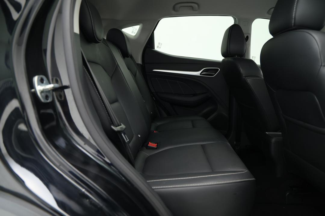 2023 MG ZS Excite, Automatic, 20643 km, Right Side Rear Door Cabin View