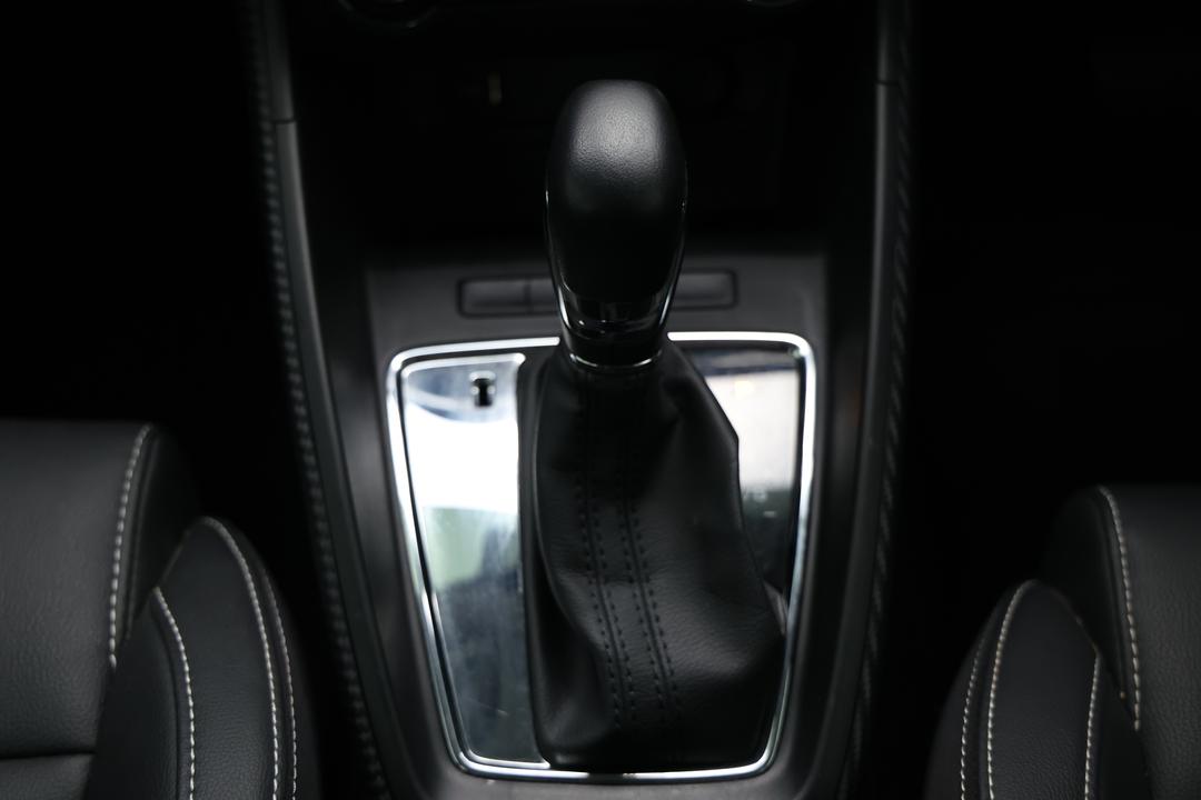 2023 MG ZS Excite, Automatic, 20643 km, Gear Lever 