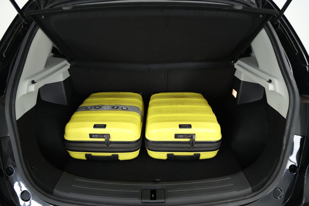 2023 MG ZS Excite, Automatic, 20643 km, Boot Inside View with Luggage