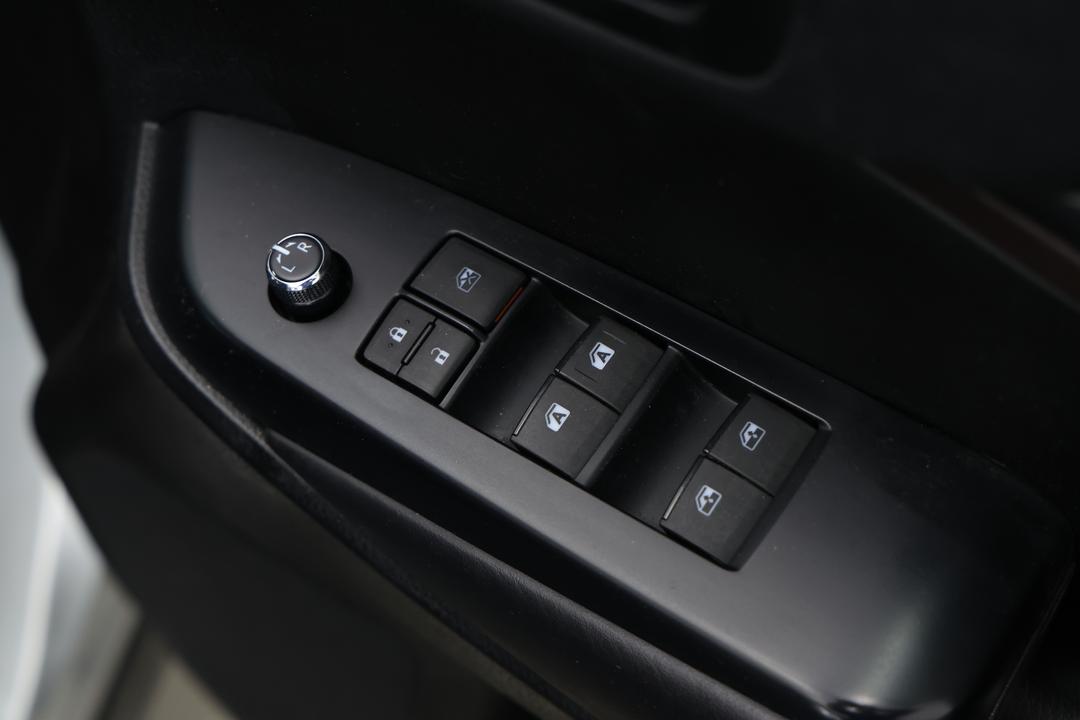 2019 Toyota Kluger Gxl (4x2), Automatic, 102575 km, Drivers Side Door Panel Controls