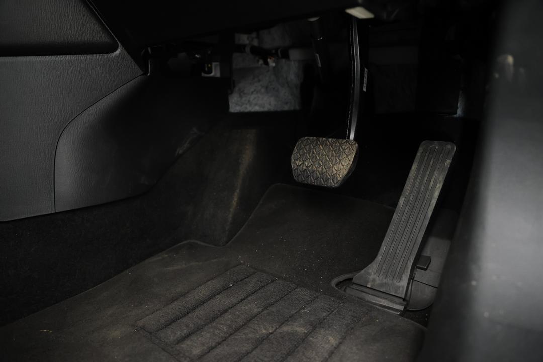 2022 Mazda CX-3 Maxx Sport (FWD), Automatic, 37280 km, Pedals and Footmat
