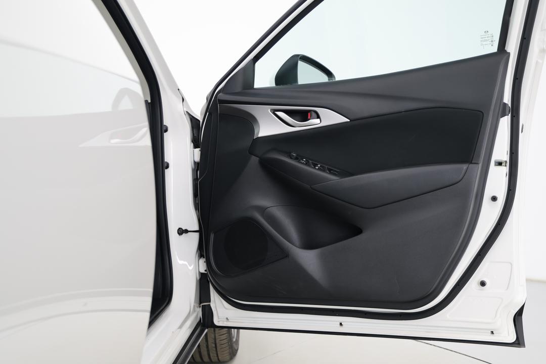 2025 Mazda CX-3 G20 Pure, Automatic, 24763 km, Speaker View
