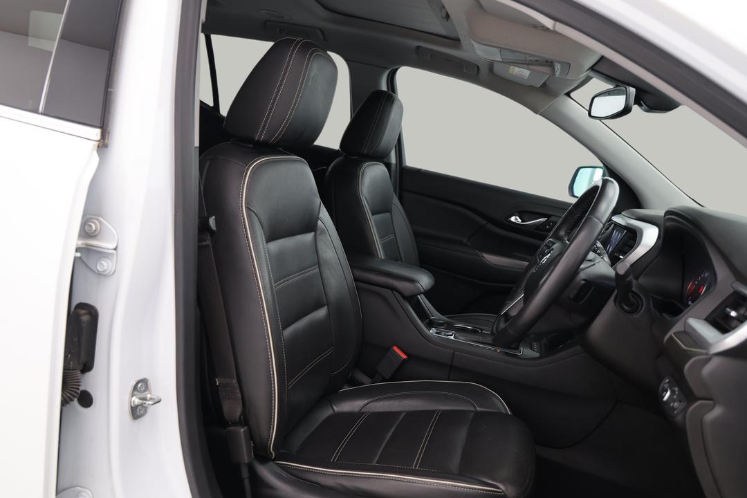 2019 Holden Acadia Ltz-v (AWD), Automatic, 107370 km, Right Side Front Door Cabin View