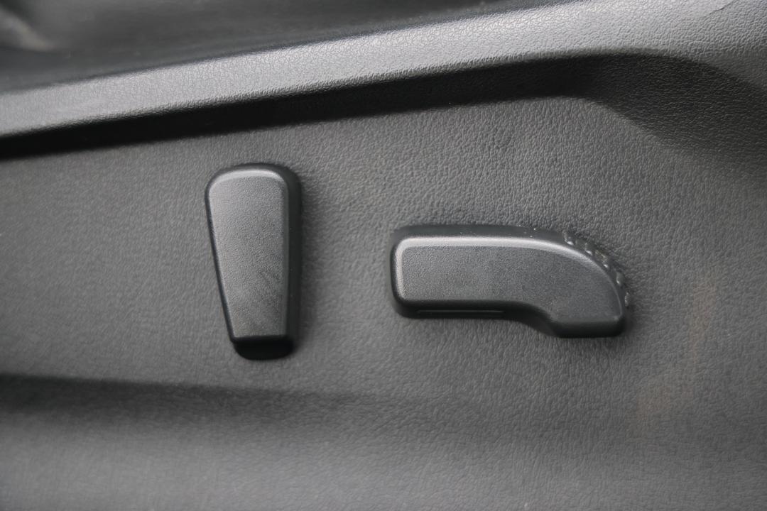 2020 Subaru Forester 2.5i-s (AWD), Automatic, 135448 km, Drivers Side Adjustment Panel