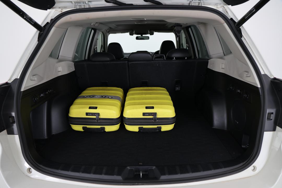 2020 Subaru Forester 2.5i-s (AWD), Automatic, 135448 km, Boot Inside View with Luggage