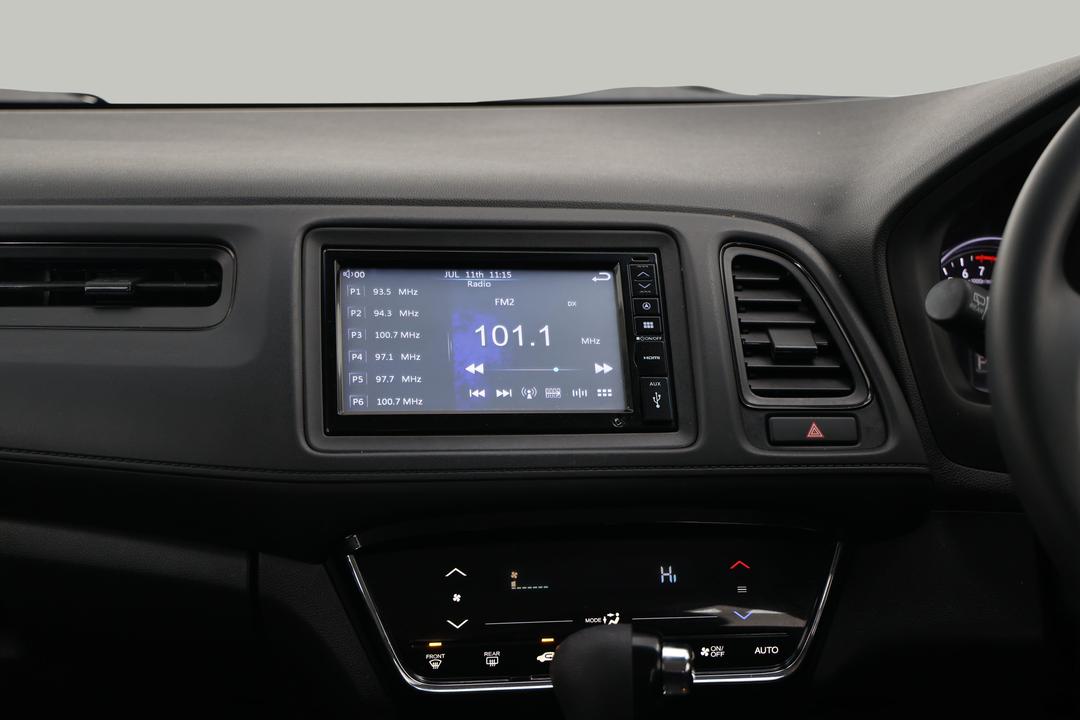 2019 Honda HR-V Vti, Automatic, 116839 km, Center Console