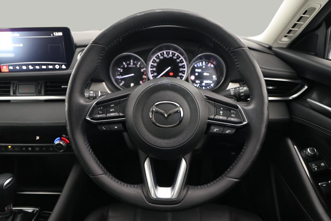 2019 Mazda 6 Touring, Automatic, 94947 km, Steering Wheel Close-up