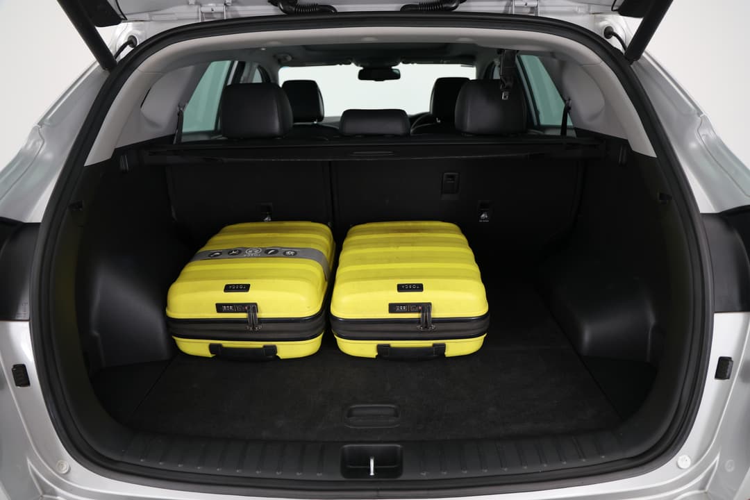 2015 Hyundai Tucson Highlander (AWD), Automatic, 144940 km, Boot Inside View with Luggage