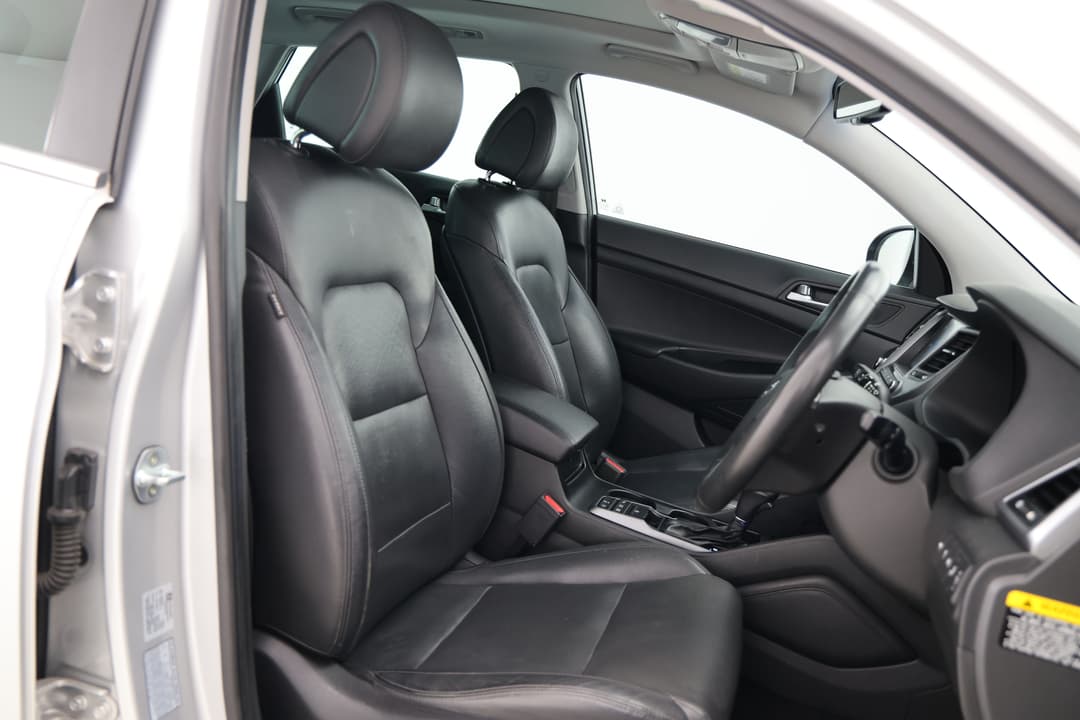 2015 Hyundai Tucson Highlander (AWD), Automatic, 144940 km, Utility Switches/Buttons