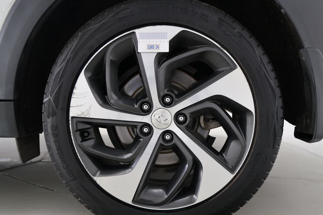 2015 Hyundai Tucson Highlander (AWD), Automatic, 144940 km, Wheels Rim Front RHS Scratch