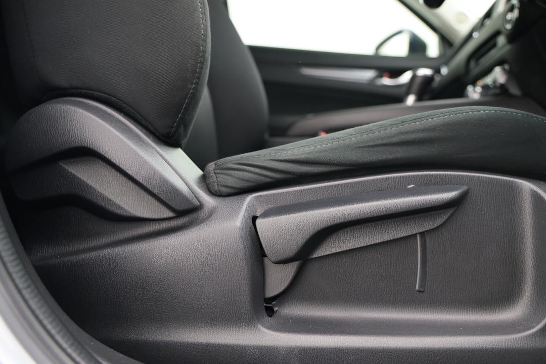 2018 Mazda CX-5 Maxx Sport (4x4), Automatic, 147700 km, Drivers Side Adjustment Panel