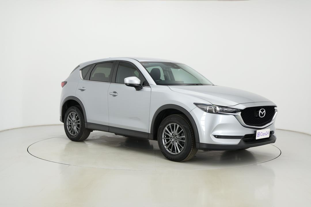 2018 Mazda CX-5 Maxx Sport (4x4), Automatic, 147700 km, Right Front Diagonal (45- Degree) View