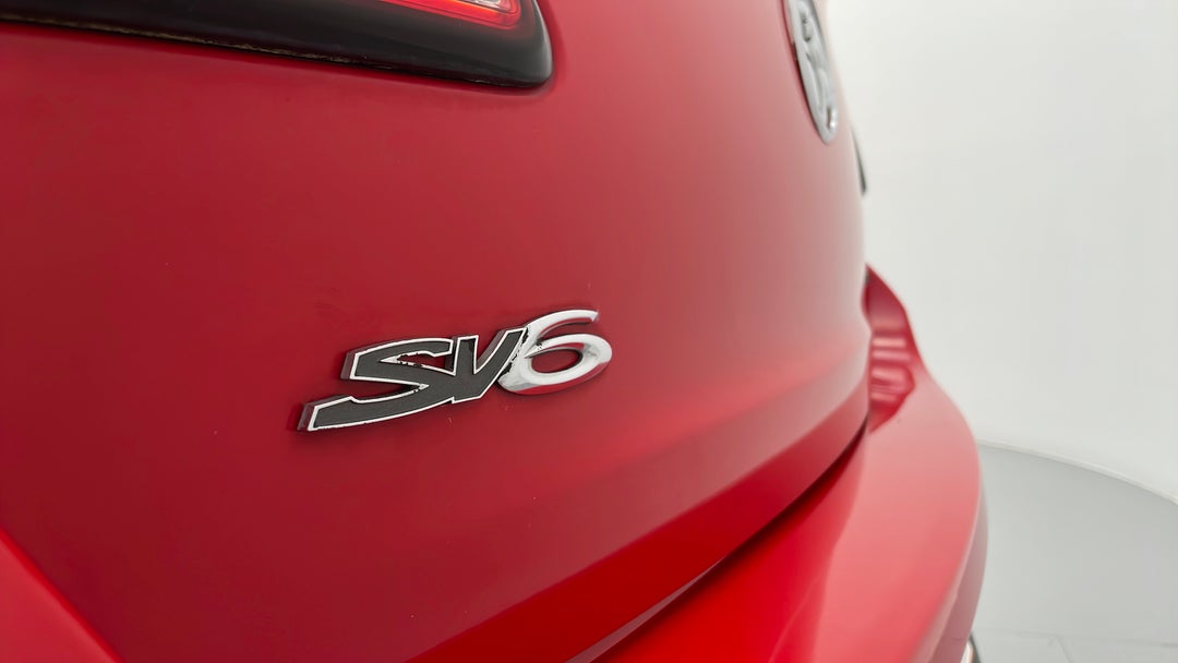 2016 Holden Commodore Sv6, Automatic, 102855 km, Badge (Boot Left Side)