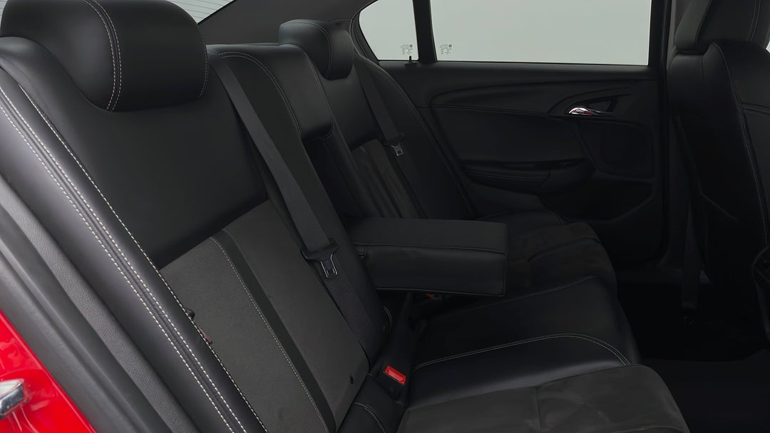 2016 Holden Commodore Sv6, Automatic, 102855 km, Right Side Rear Door Cabin View