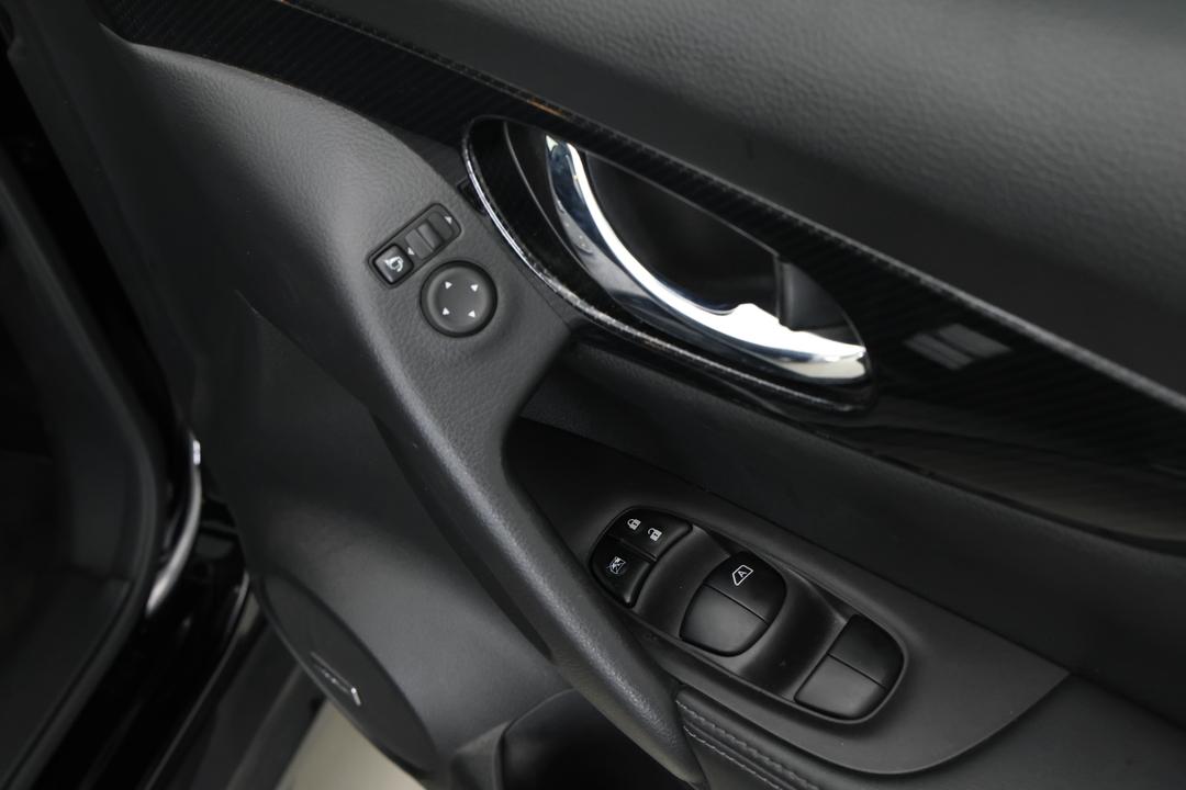 2018 Nissan X-trail Ti (4WD), Automatic, 39303 km, Drivers Side Door Panel Controls