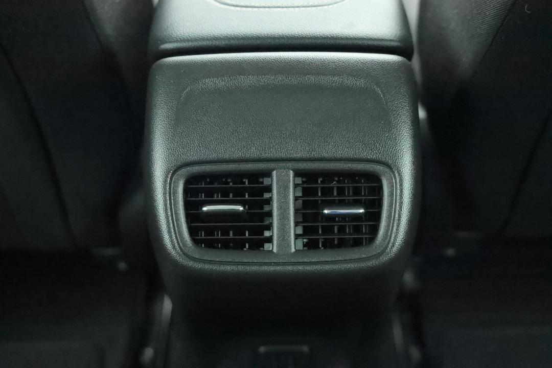 2020 Holden Commodore Lt, Automatic, 60830 km, Rear A/C Vent