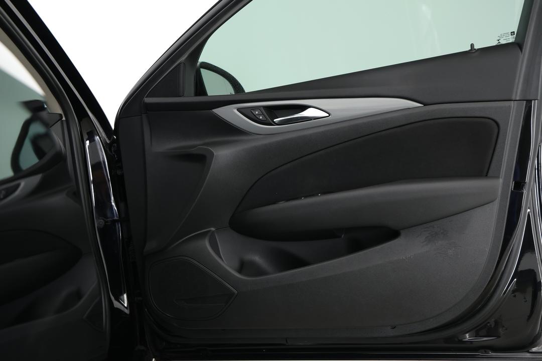 2020 Holden Commodore Lt, Automatic, 60830 km, Speaker View