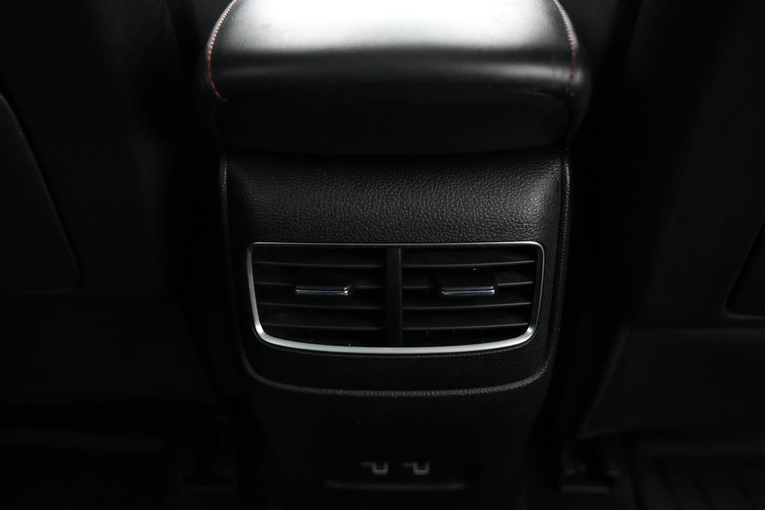 2021 MG HS Essence X, Automatic, 100332 km, Rear A/C Vent