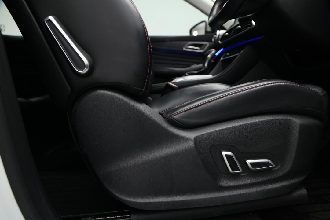 2021 MG HS Essence X, Automatic, 100332 km, Drivers Side Adjustment Panel