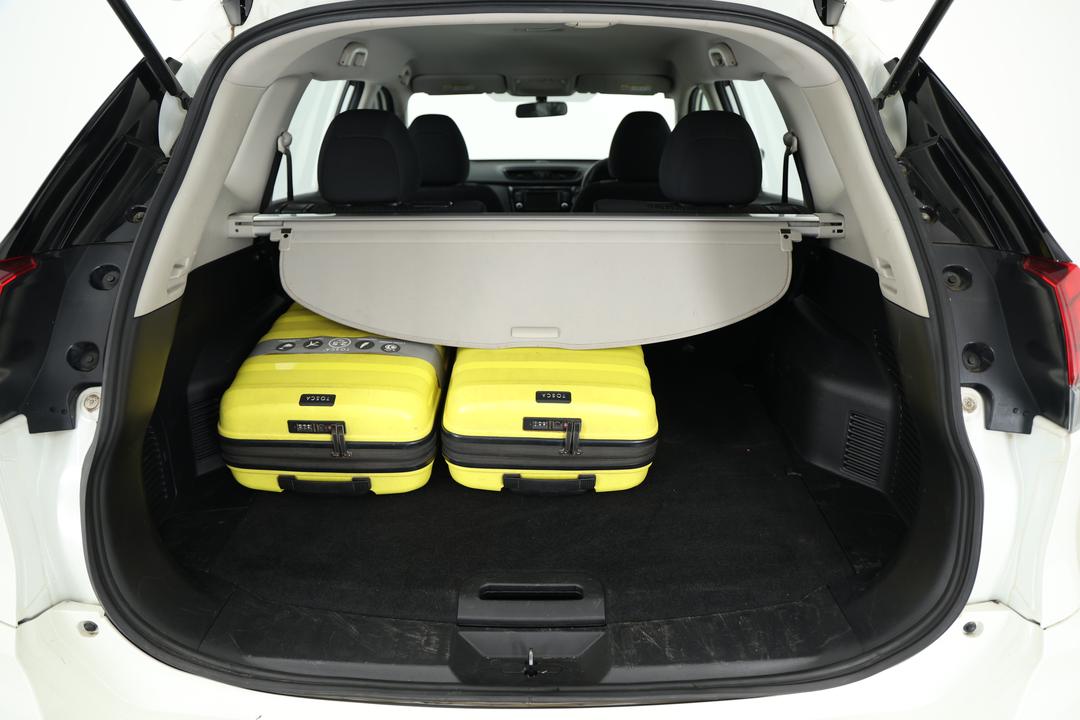 2021 Nissan X-trail St (2WD), Automatic, 89290 km, Boot Inside View with Luggage