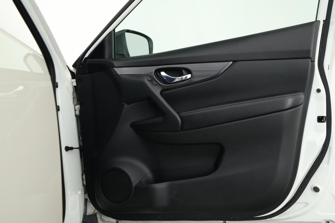 2021 Nissan X-trail St (2WD), Automatic, 89290 km, Drivers Side Door Panel Controls