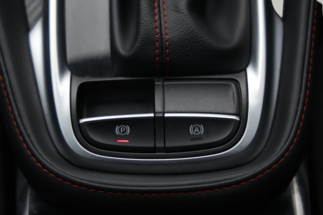 2020 MG Zst Excite, Automatic, 38490 km, Dashboard View