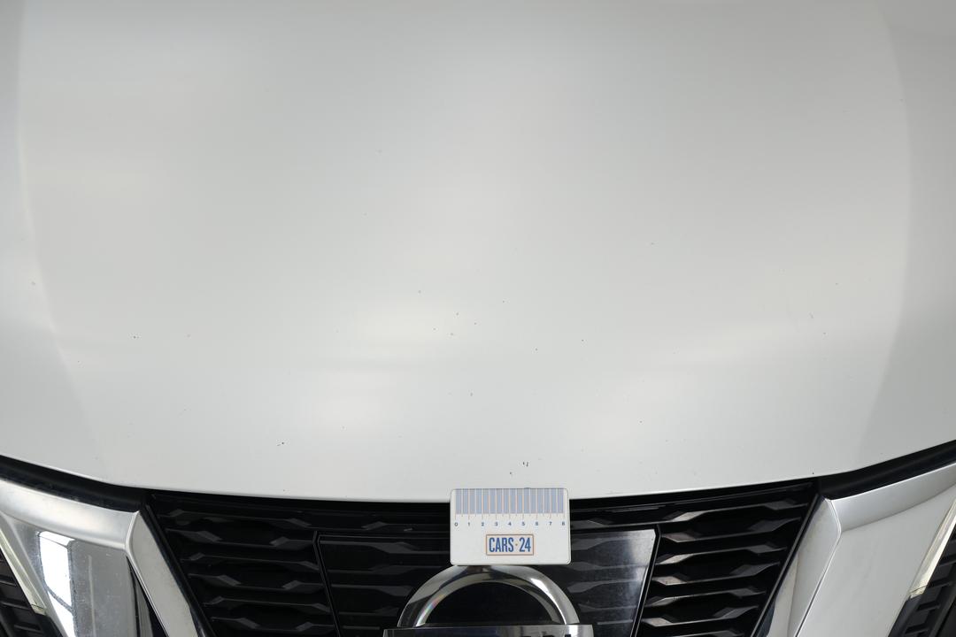2018 Nissan X-trail St (2WD), Automatic, 106403 km, Bonnet Chip