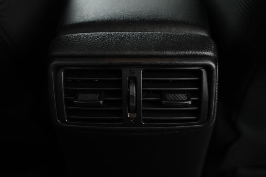 2018 Nissan X-trail St (2WD), Automatic, 106403 km, Rear A/C Vent