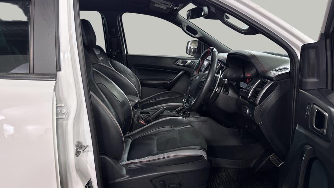 2022 Ford Ranger Raptor X 2.0 (4x4), Automatic, 87639 km, Right Side Front Door Cabin View