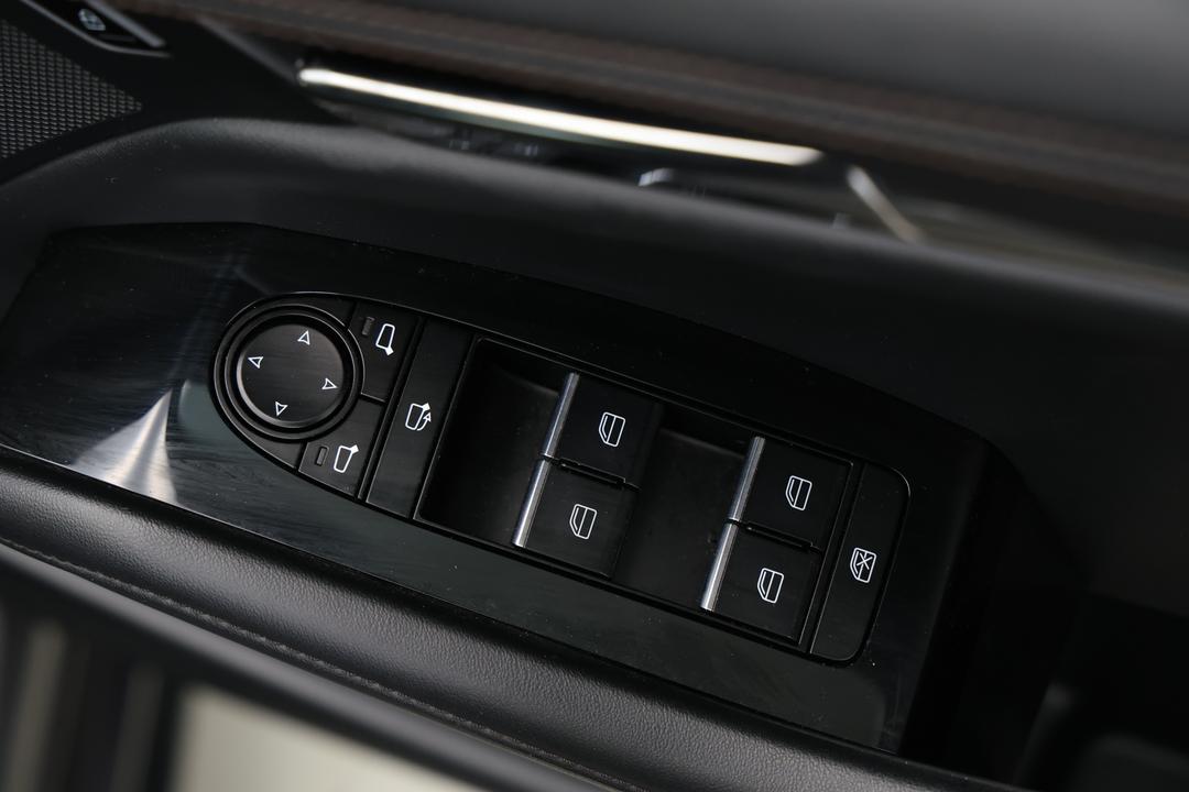 2019 Mazda 3 G20 Touring, Automatic, 78283 km, Drivers Side Door Panel Controls