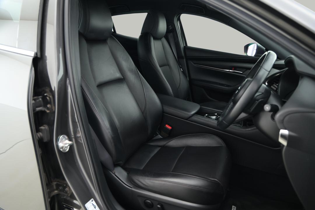 2019 Mazda 3 G20 Touring, Automatic, 78283 km, Right Side Front Door Cabin View