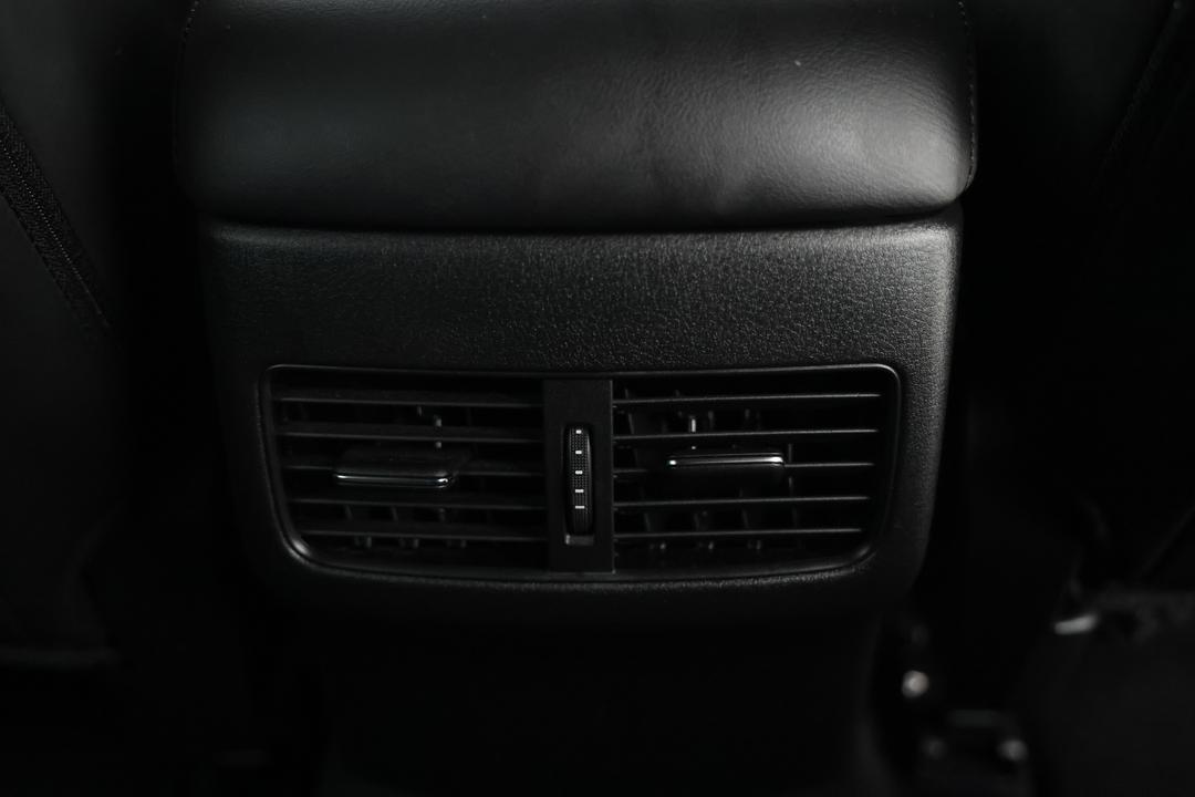 2019 Mazda 3 G20 Touring, Automatic, 78283 km, Rear A/C Vent