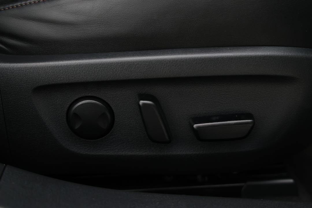 2019 Mazda 3 G20 Touring, Automatic, 78283 km, Drivers Side Adjustment Panel
