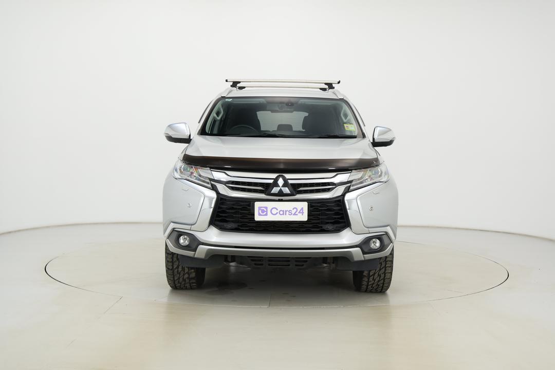 2018 Mitsubishi Pajero Sport Exceed (4x4) 7 Seat, Automatic, 115332 km, Front View