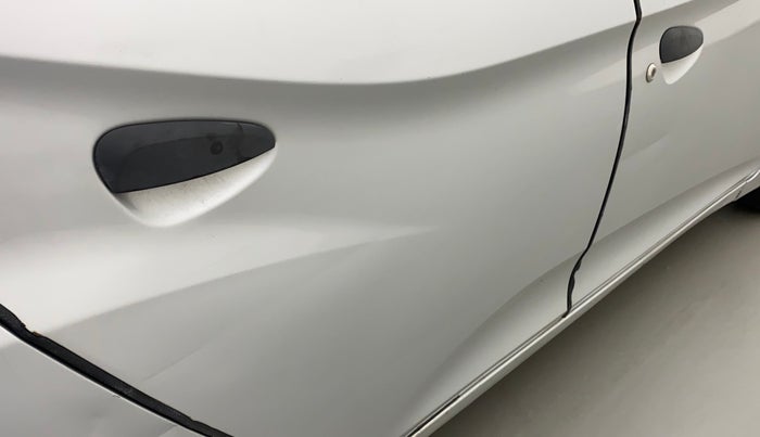 2015 Hyundai Eon ERA +, Petrol, Manual, 40,491 km, Right rear door - Slightly dented