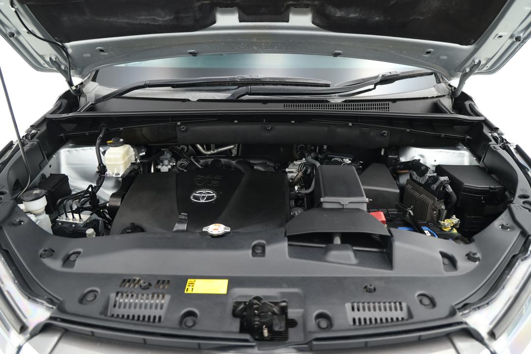 2018 Toyota Kluger Gxl (4x2), Automatic, 95351 km, Open Bonnet (Engine)