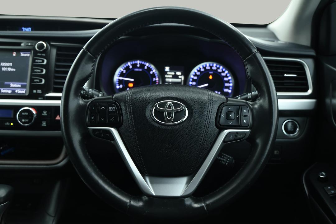 2018 Toyota Kluger Gxl (4x2), Automatic, 95351 km, Steering Wheel Close-up