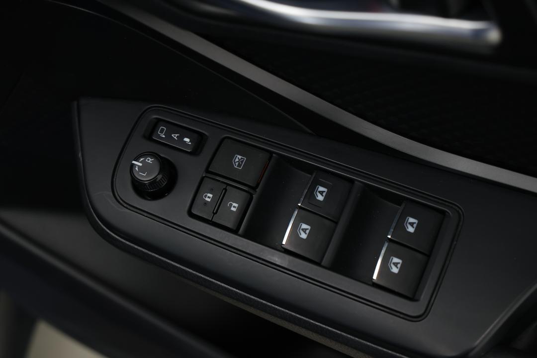 2019 Toyota C-HR (2WD), Automatic, 65867 km, Drivers Side Door Panel Controls