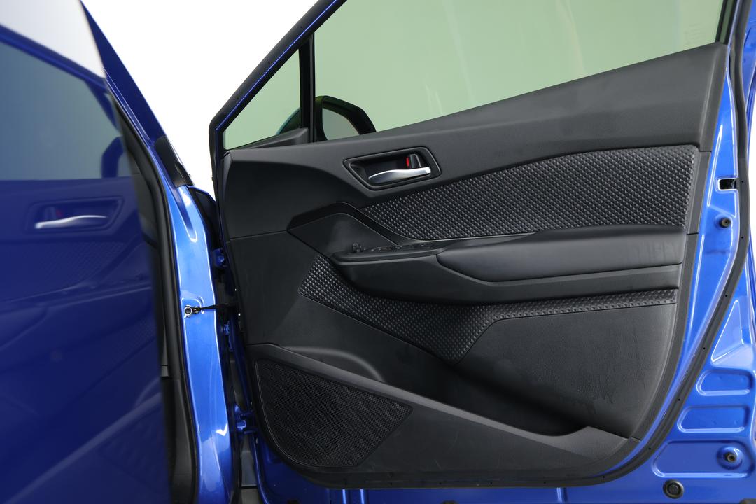 2019 Toyota C-HR (2WD), Automatic, 65867 km, Speaker View