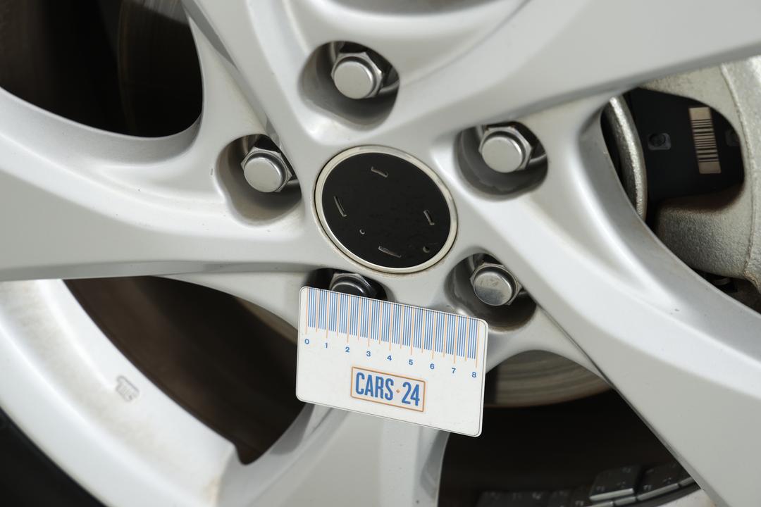 2019 Toyota C-HR (2WD), Automatic, 65867 km, Wheels Rim Front RHS Gutter Rash