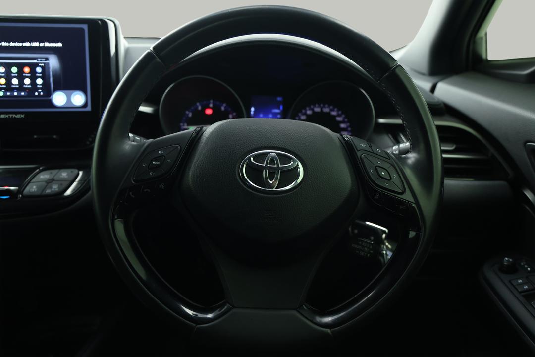 2019 Toyota C-HR (2WD), Automatic, 65867 km, Steering Wheel Close-up