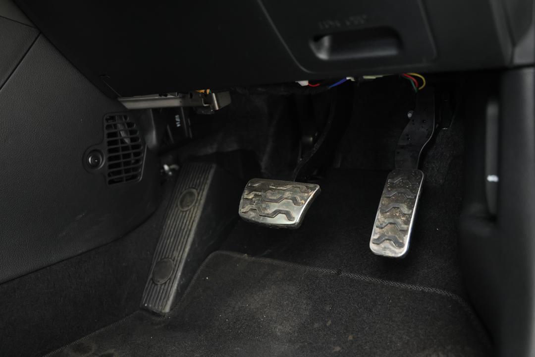 2023 Kia Picanto Gt-line (pe), Automatic, 7131 km, Pedals and Footmat